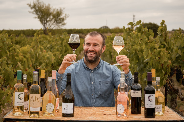 Bastien Soulères dirige Chantovent et ses vins du Languedoc