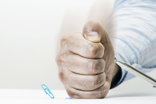 Le négoce veut être acteur de la sortie de crise viticole : 'comment attirer des jeunes quand ils voient les anciens rémunérés par la distillation et arrachant leur patrimoine ?'