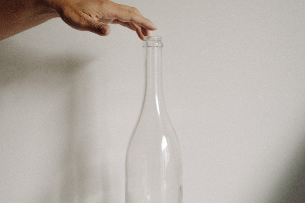 De 0 à 30 % de verre recyclé : une bouteille blanche plus durable en Champagne