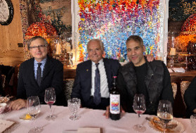 Bernard Magrez vise 11 millions de bouteilles avec Bordeaux 12, le vin pensé pour la génération Z