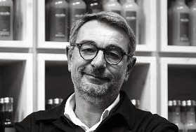 'Pourquoi désalcooliser un vin quand on peut proposer un jus de raisin plus sain et authentique ?'