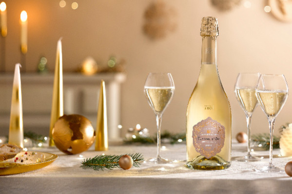 Un Français sur deux fêtera la nouvelle année 2023 avec un verre de Champagne