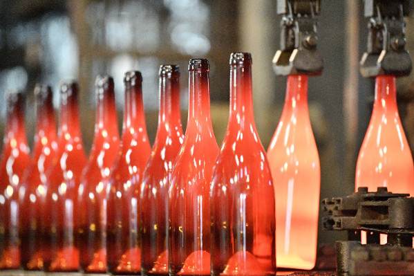 Explosion des prix et délais de livraison de l'emballage des vins