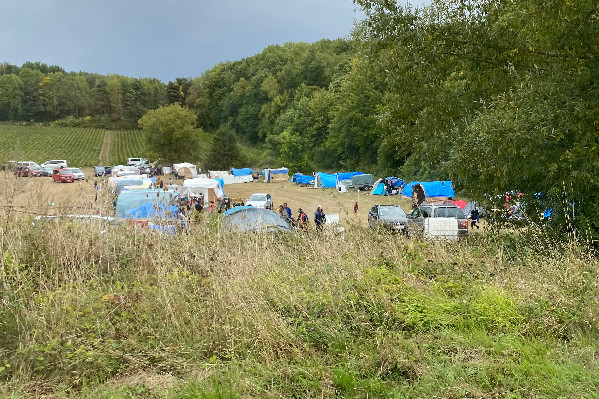 La Champagne, camp d’infortune pour vendangeurs ?