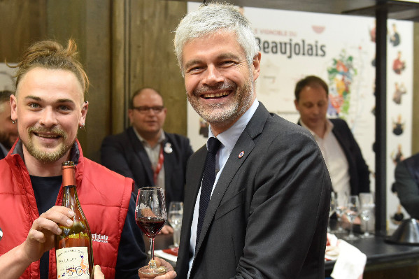 Laurent Wauquiez ne veut plus voir 'dénigrer nos viticulteurs et leurs produits'