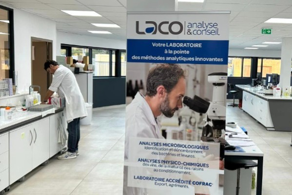 Un laboratoire d’œnologie dernier cri dans la Vallée du Rhône