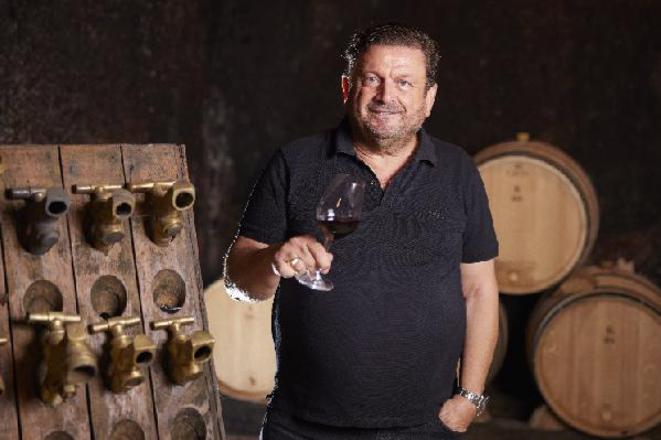 Les lies réincorporées au millésime suivant pour arrondir les vins blancs