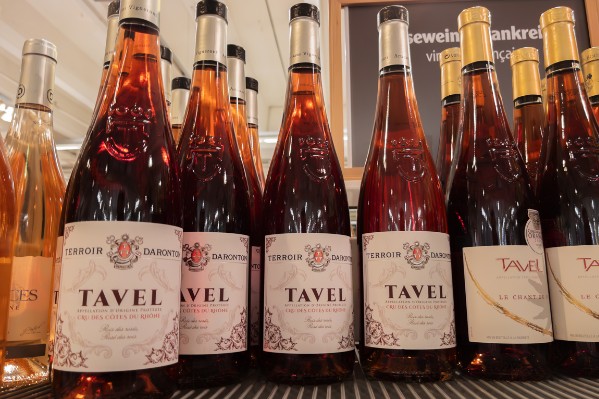 50 000 € d'aides pour alléger les bouteilles de vin syndicales