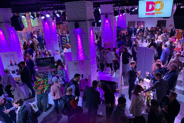 Le salon des vins sans alcool prend une nouvelle épaisseur et un nouvel investisseur