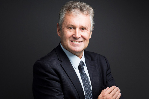 InVivo, finally, finds someone to manage its wine business, swapping Cordier assets for Advini shares