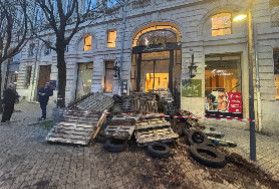 Les vins de Bordeaux changent de cap, mais pas de capitaine, entre appel à la démission et plan d'actions