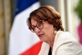 La crise viticole pas aidée : 'l’absence de budget va retarder et décaler le soutien qu’attendent les vignerons' prévient Annie Genevard