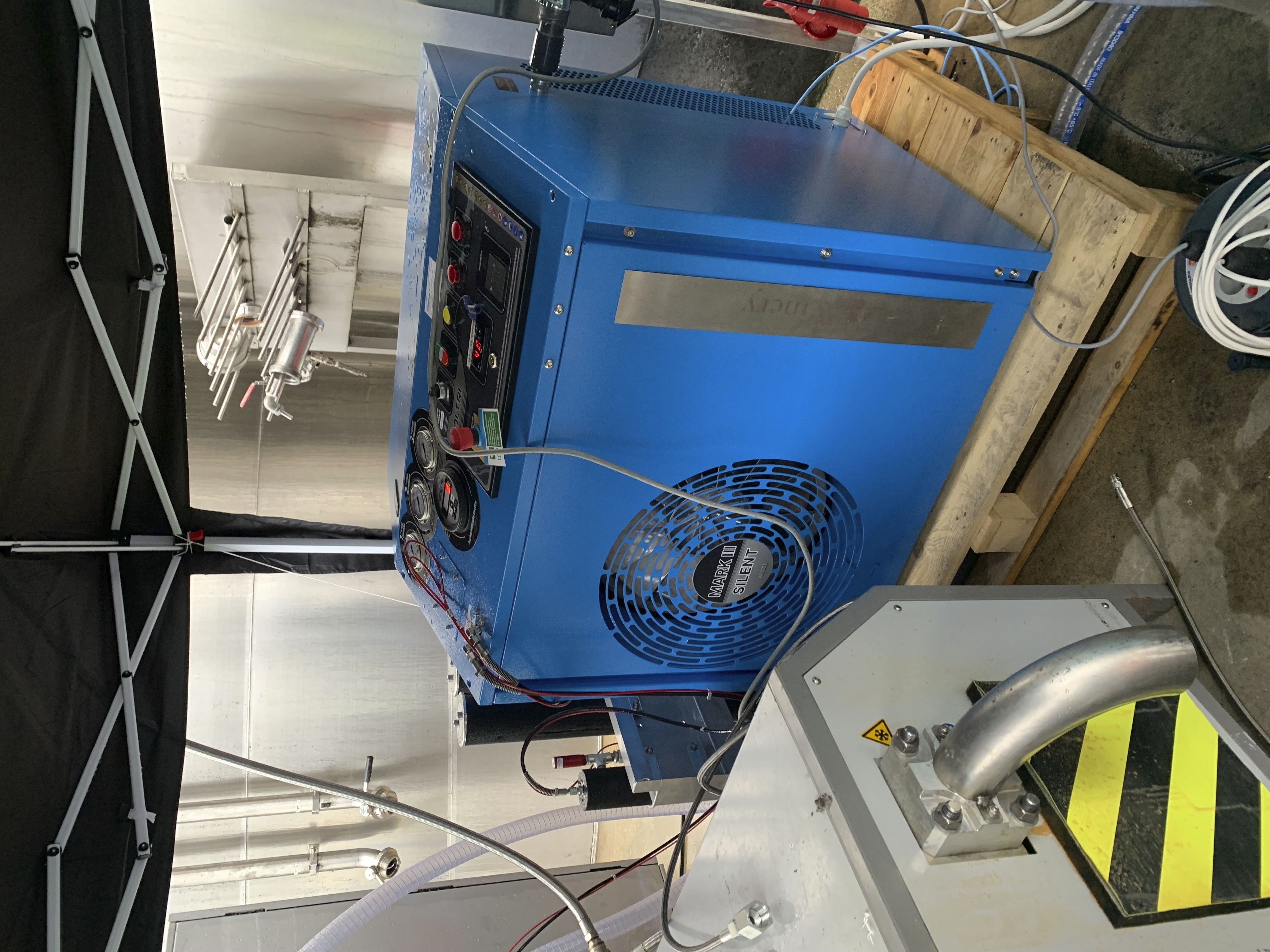 CO2_WINERY_CO2_Box_3.JPG