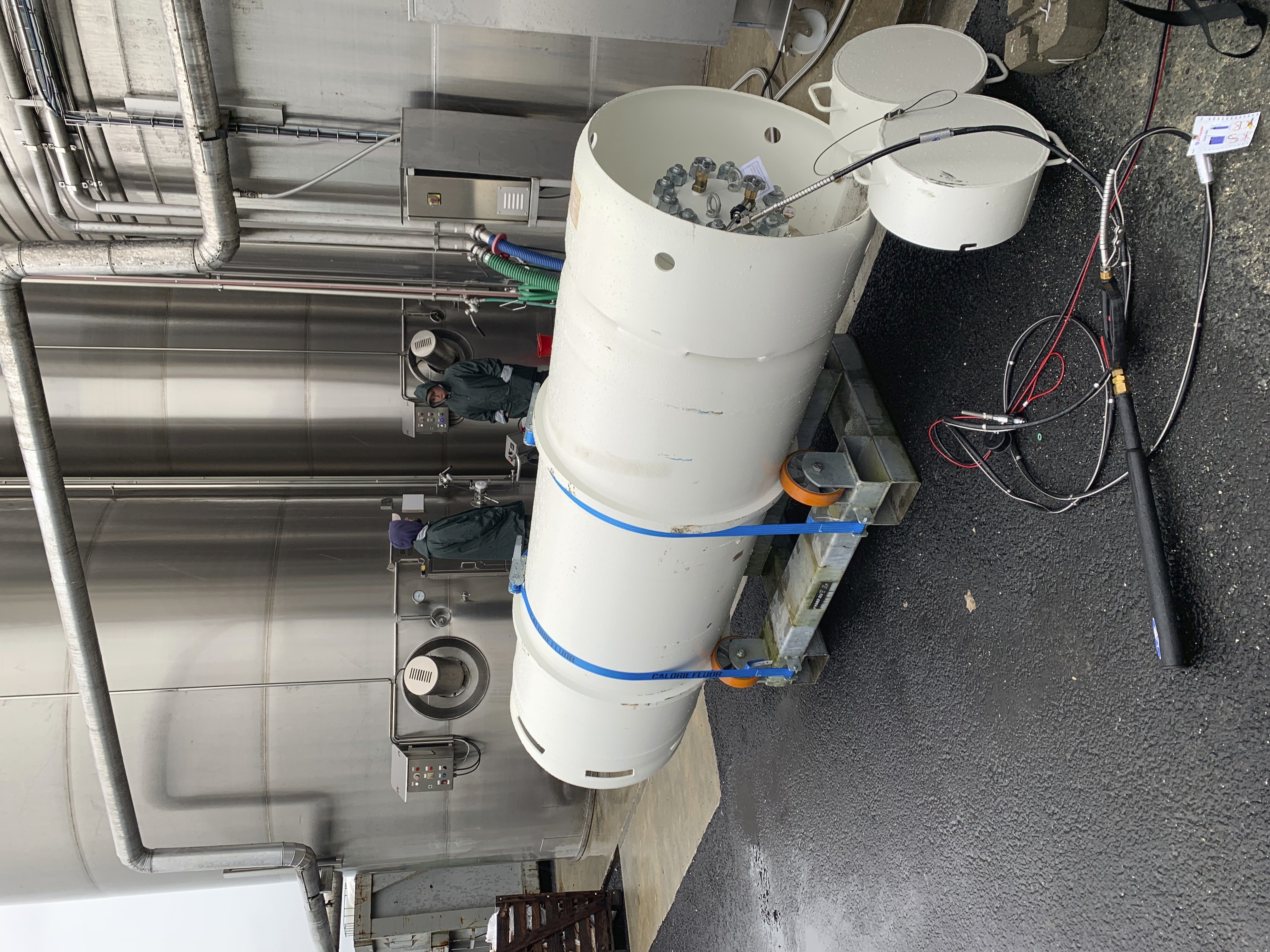 CO2_WINERY_CO2_Box_4.JPG
