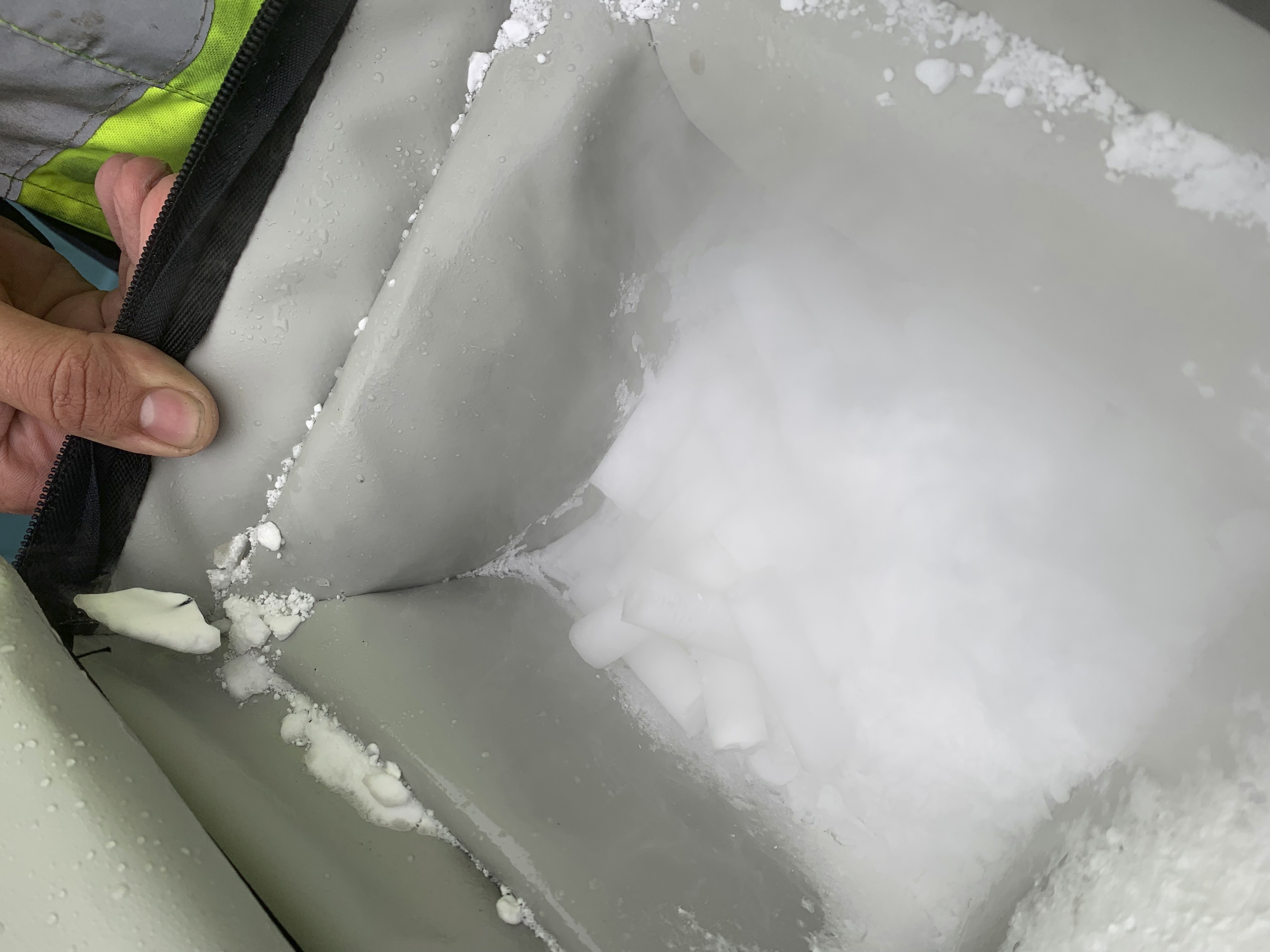 CO2_WINERY_CO2_Box_9.JPG