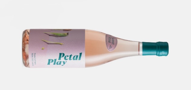  Une étiquette toujours impeccable pour ma bouteille de vin