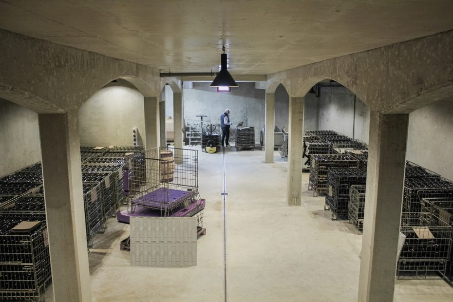 Au Clos des Poulettes, la technologie s’invite dans la cave et soulage l’équipe  Au Clos des Poulettes, la technologie s’invite dans la cave et soulage l’équipe